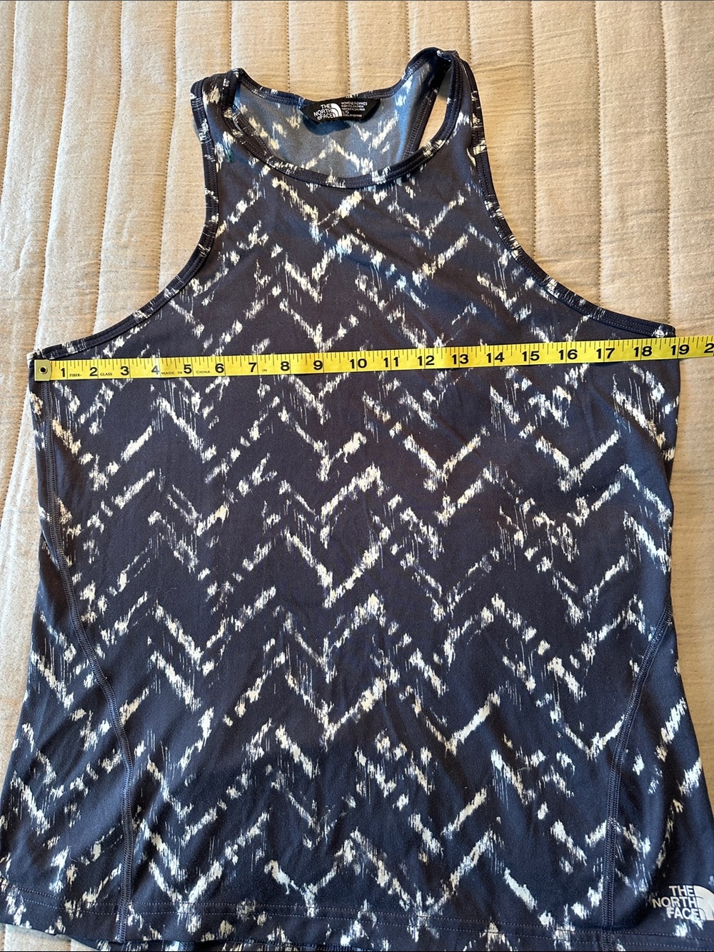 The North Face Navy and White Chevron Print Racerback Tank, sz L - Picture 3 of 10